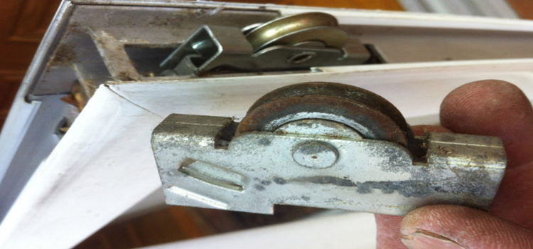screen door roller repair in Redwood City